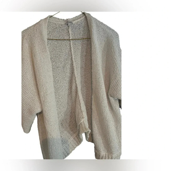 Small Cardigan - Picture 2 of 11